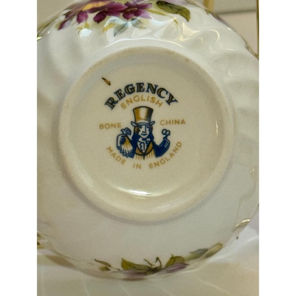 Regency English Bone China Creamer and Sugar Bowl Set Floral Design Gold Trim - Picture 6 of 6